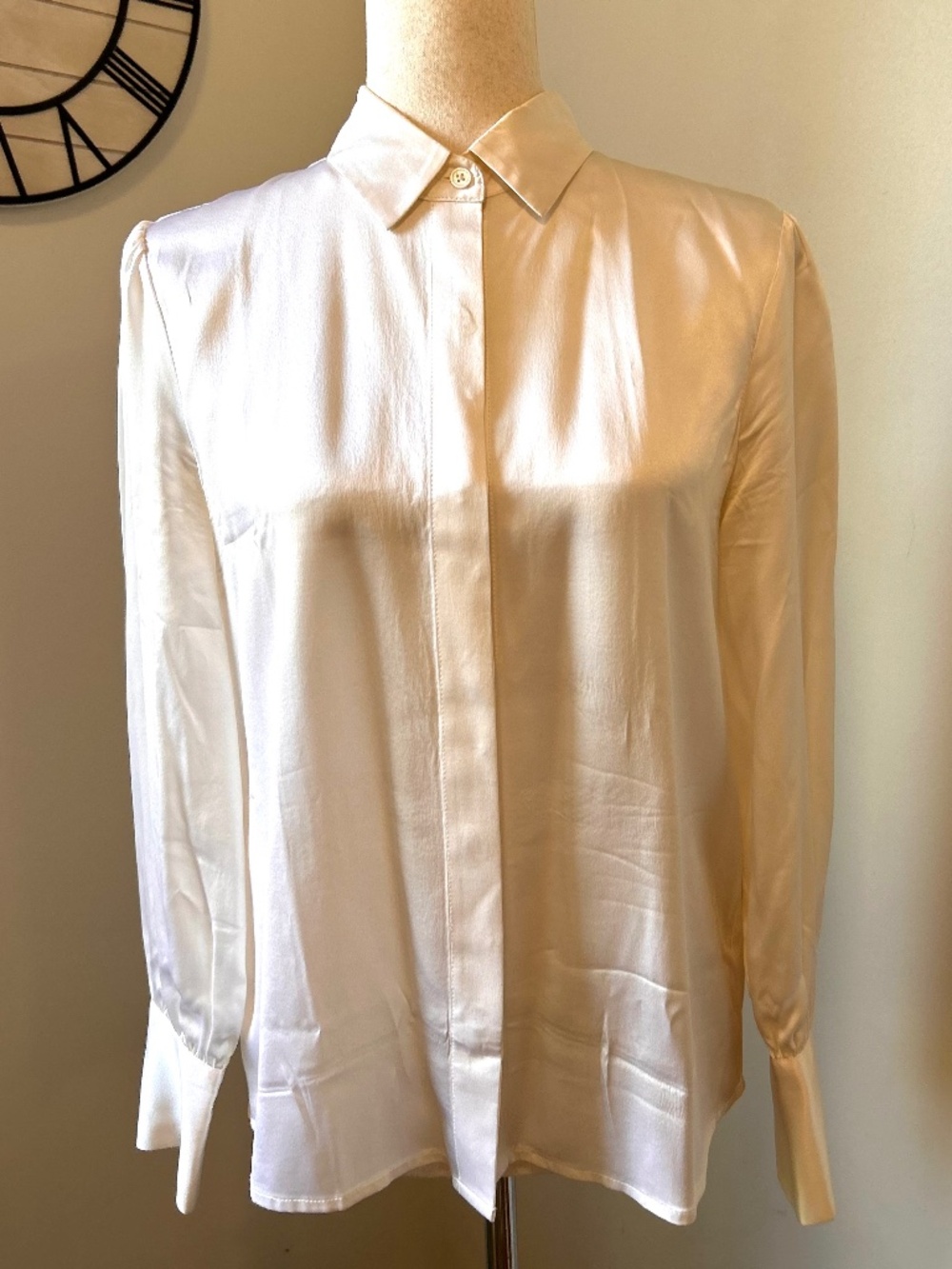 LILYSILK Cream Silk Blouse Pearl Gold Cuff Buttons Size M